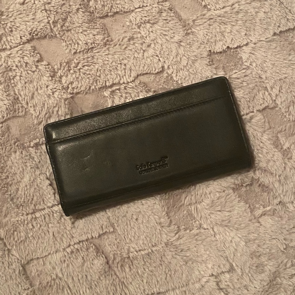 Bi-Fold Wallet With Rifd-Blocking Technology - image 2